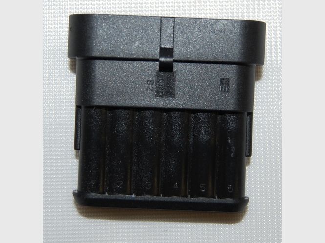 Hovedbilde Superseal plugg 6 polet hylse 8JA 746 183-062