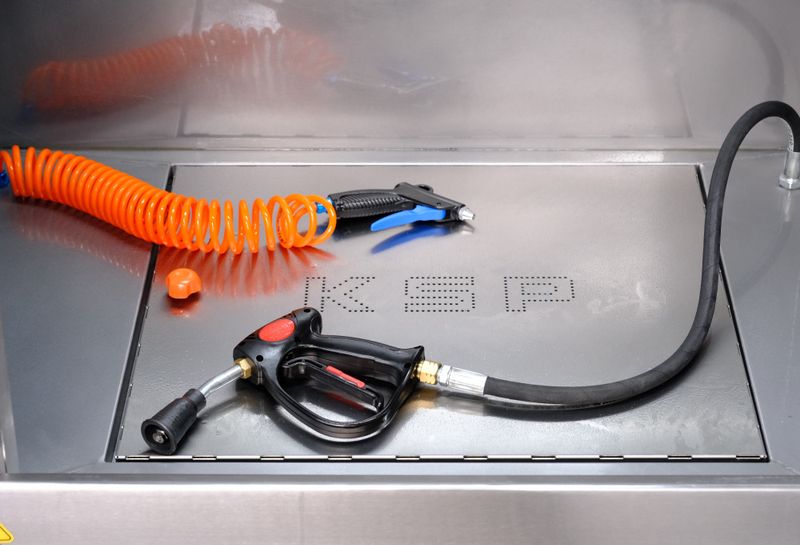 Manuell delevasker med høytrykk i lukket kabinett HPWM800