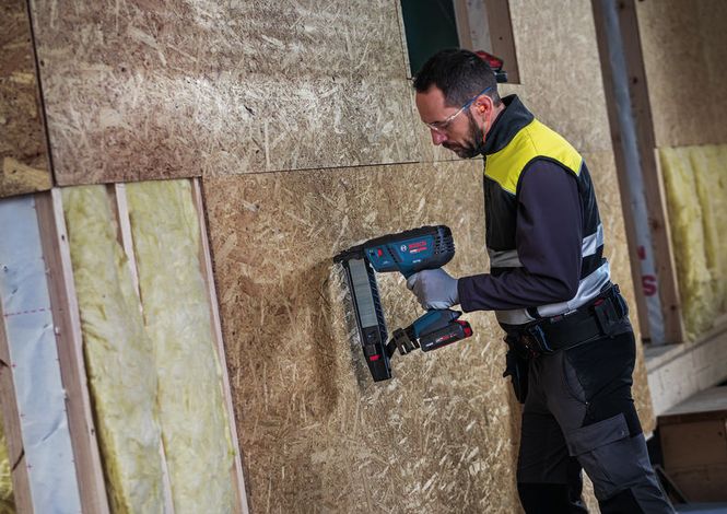 Hovedbilde Bosch Krampepistol Expert EXTH18V-50M Solo L-Boxx